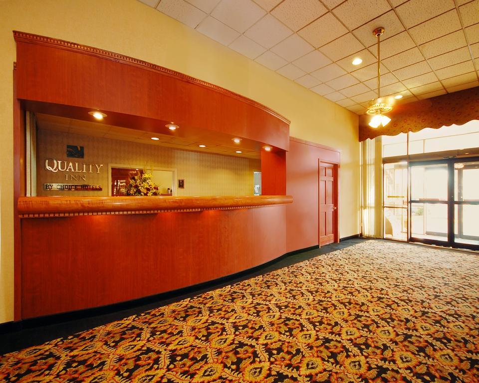 Quality Inn Shenandoah Valley New Market Interior photo